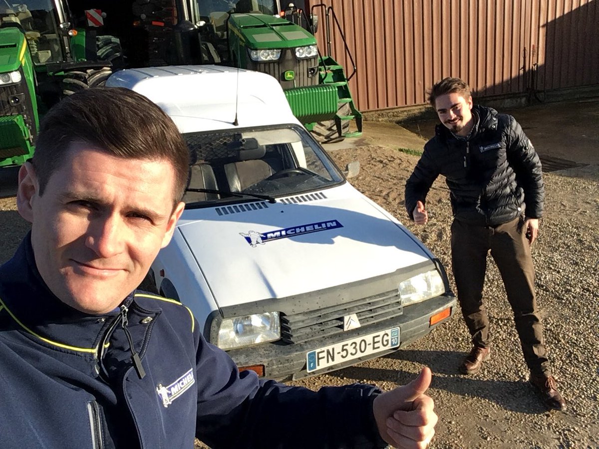 BNourissonpro's tweet photo. Superbe Journée reportages avec @agriculteuraujo chez EARL Lefebvre X-Y et @DamsDeere ! C’était humide 💦 froid ❄️avec une terre amoureuse mais un grand plaisir 😄 de partager sur les enjeux et gestion de leurs exploitations. Merci encore pour l’accueil 👍🏻 . https://t.co/217XFSAsgv