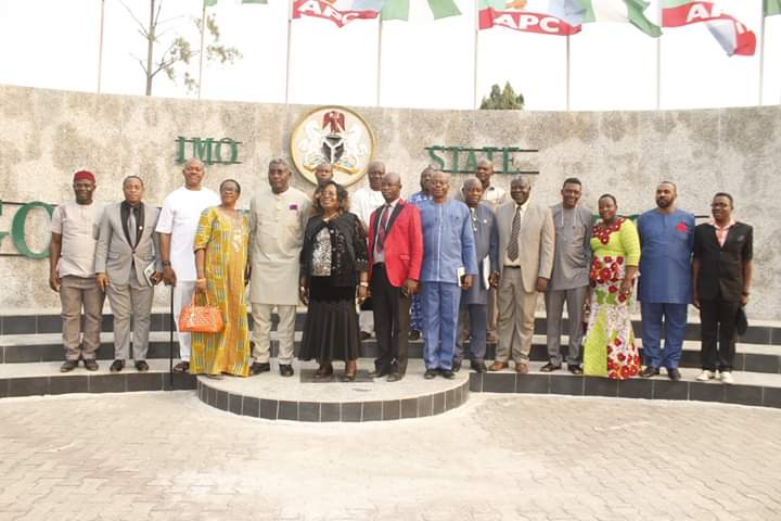 Imsuonline's tweet photo. Imo State University Owerri pays Courtesy Visit To His Excellency Hope Uzodinma
The Management team of IMSU Owerri ably led by the VC, Prof Adaobi Obasi paid a courtesy visit to the Executive Governor of the State, His Excellency, Hope Uzodinma today Feb 4th, 2020.
#CleanImsu https://t.co/85SaYAJMwq