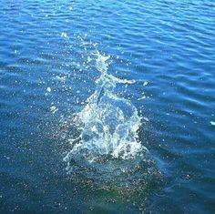BeSpacePDX's tweet photo. the water can hear you.
say "I love you."
tell the water you will protect the water.
then love and protect the water.

#watersprite #earthlove #waterislife https://t.co/aLF5XHC6W0