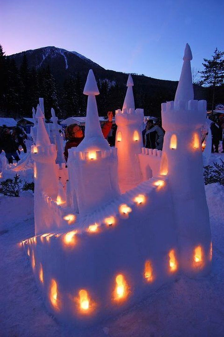 SlovenianA's tweet photo. #KingMatjaž building of #snowcastles in Podpeca, Črna na Koroškem, #Slovenia, January 24 - 26, 2020 
#travel #tripadvisor #travelagent #lonelyplanet #natgeo https://t.co/CWNbh9yxIf