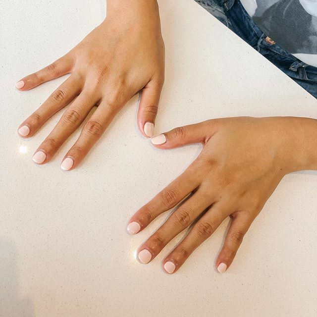 Who doesn’t love a good neutral nail 💅🏻 ift.tt/2vdrKug