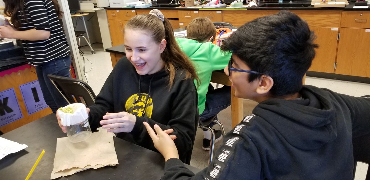 TheSuperFabLab's tweet photo. Extracting DNA from peas #iteach7th #education #iteachscience #superfablab #teachers #teacherlife https://t.co/ubzzqE64em