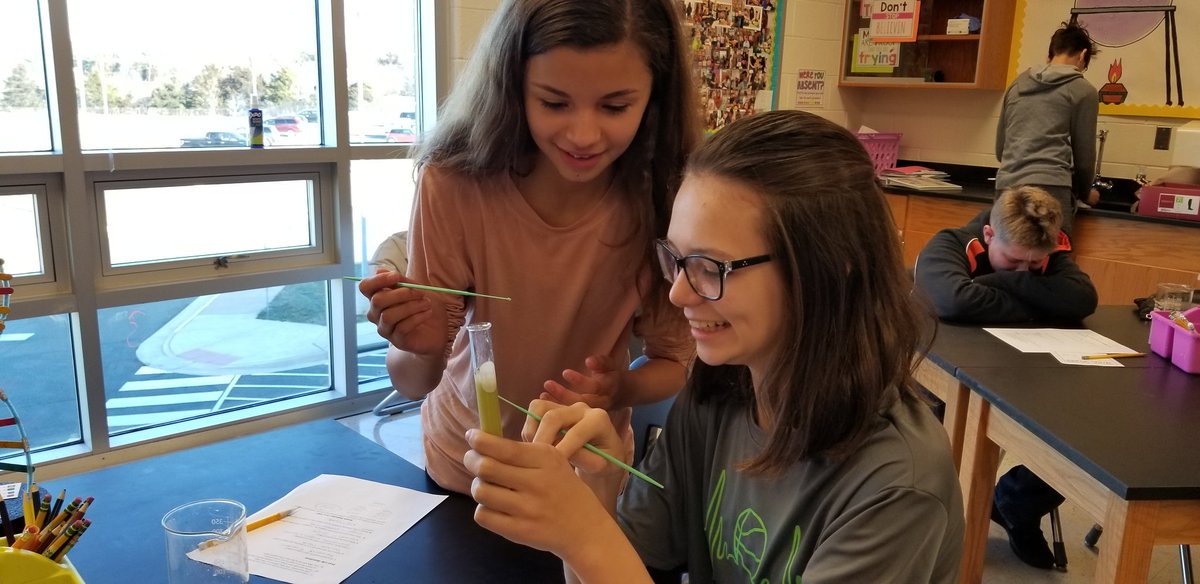 TheSuperFabLab's tweet photo. Extracting DNA from peas #iteach7th #education #iteachscience #superfablab #teachers #teacherlife https://t.co/ubzzqE64em