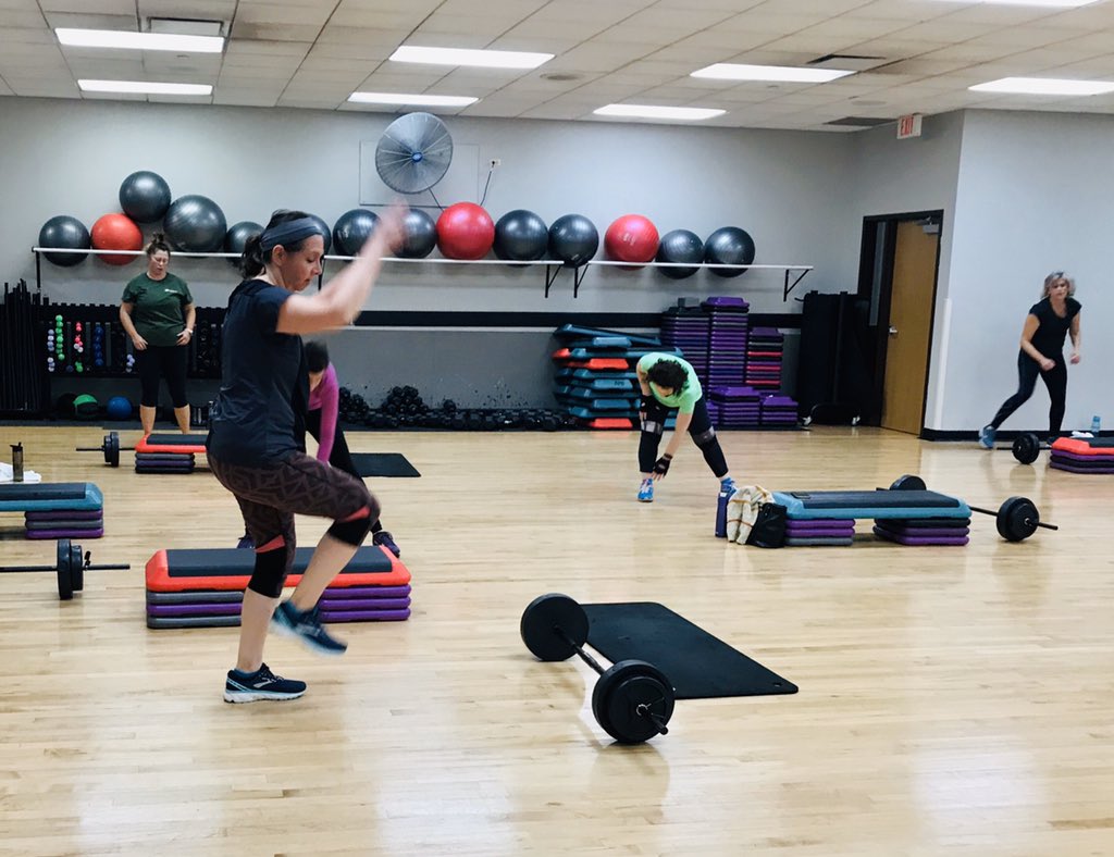 DebraMarzano's tweet photo. Best reasons to exercise: it gives you energy, makes you feel fantastic & improves your health! Plus you get to hang out with some great peeps. ๐ช๐ป #IFTCamp
How often are you getting your sweat ๐ฆ on? Find your why at Reboot Fitness IL. @addisonparkdist https://t.co/39c2yKuH5d