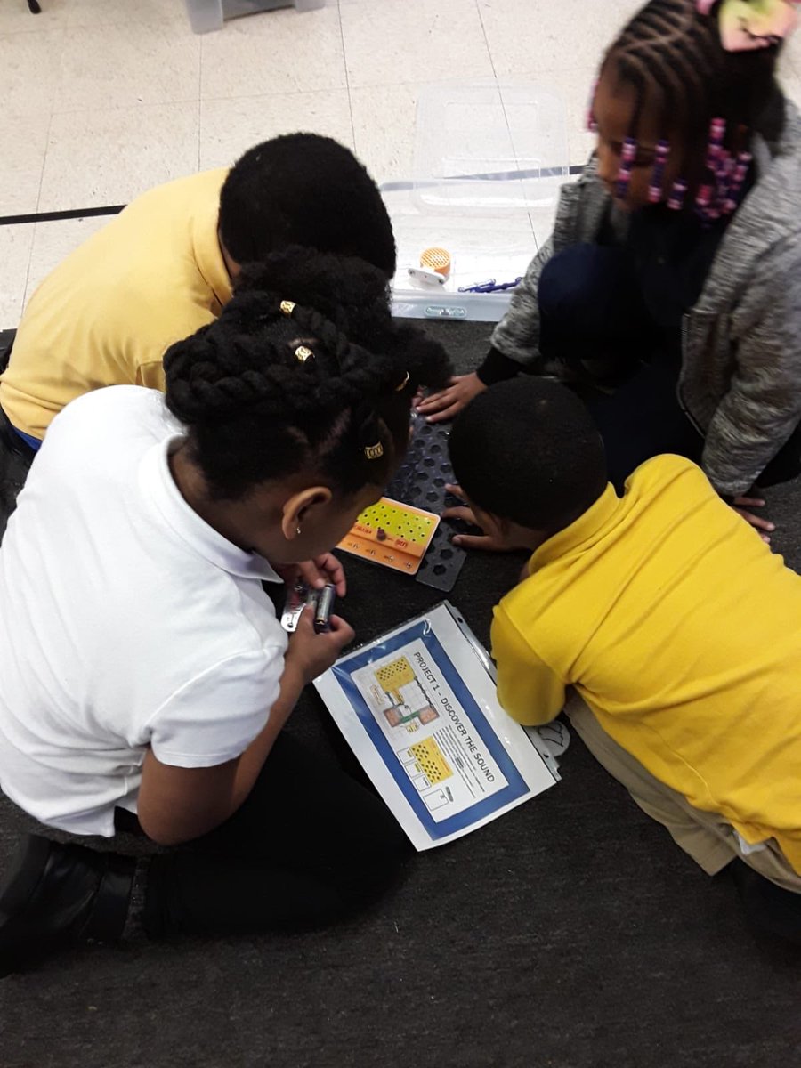 WhitehavenSTEM's tweet photo. Second Grade #Innovators learning to build circuits for a mini keyboard and speaker in Ms. Longโs music class!
#STEAM #STEMusic #STEMeducation https://t.co/o99Q321VOE