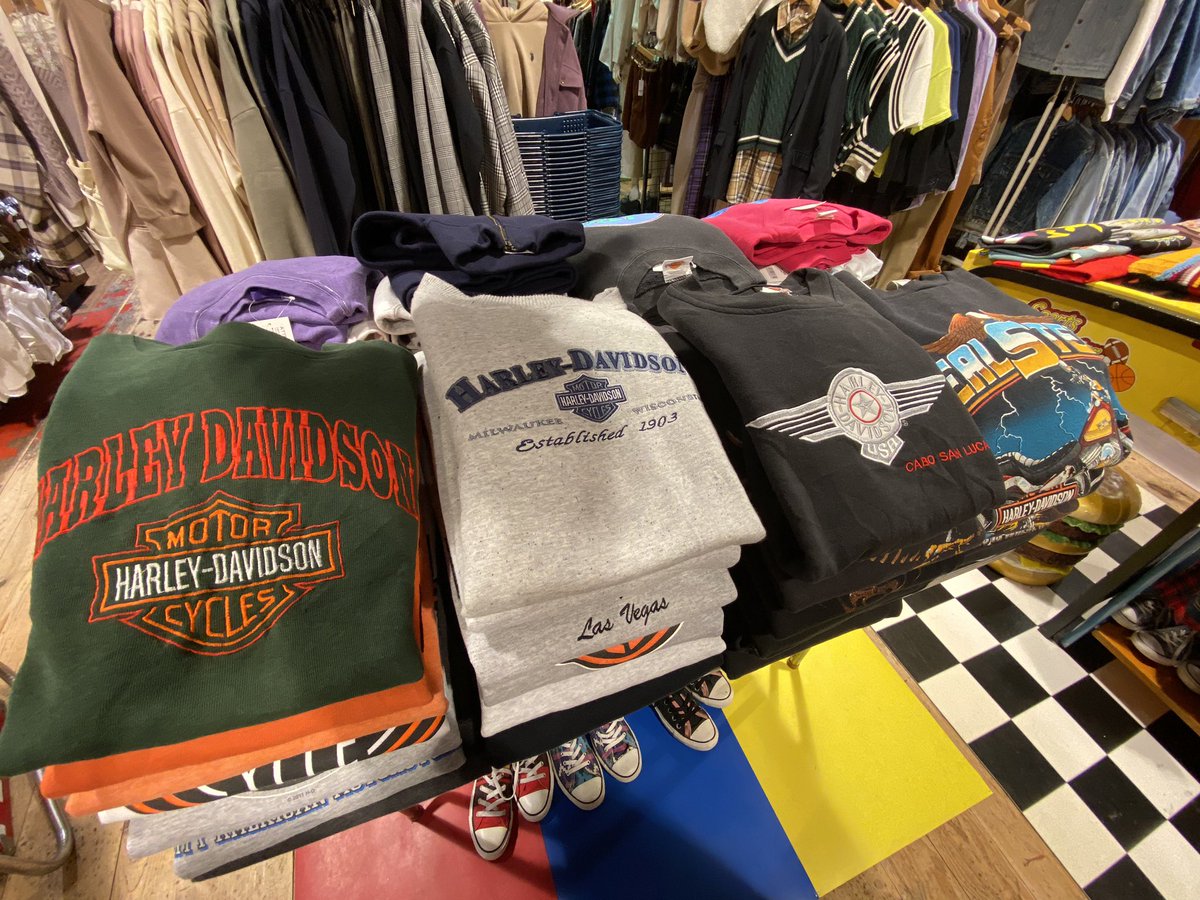Twitter पर Wego Vintage下北沢店 Bms下北沢店 本日もopenしております 最近の入荷アイテムをご紹介します Harleydavidson のピチtやスウェット Guess などの90 Sストリートスウェット 大人気の Hardrockcafe スウェット 他にも多数入荷しております Twitter पर Wego Vintage下北沢店 Bms下北沢店 本日もopenしております 最近の入荷アイテムをご紹介します Harleydavidson のピチtやスウェット Guess などの90 Sストリートスウェット 大人気の Hardrockcafe スウェット 他にも多数入荷しております