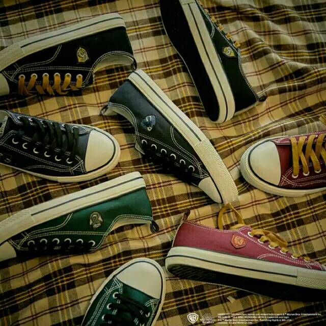 PotterFreakShop's tweet photo. SPAO X HARRY POTTER Sneakers :) https://t.co/ugFLdgNWeI