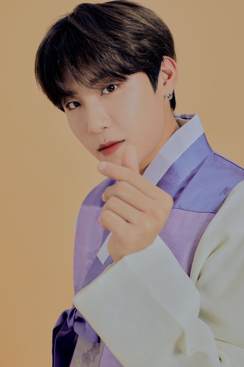 AB6IX's tweet photo. [#AB6IX/📷] 행복한 설 명절 보내세요! (Seollal Greeting 2020) https://t.co/xTj0t2QyeS