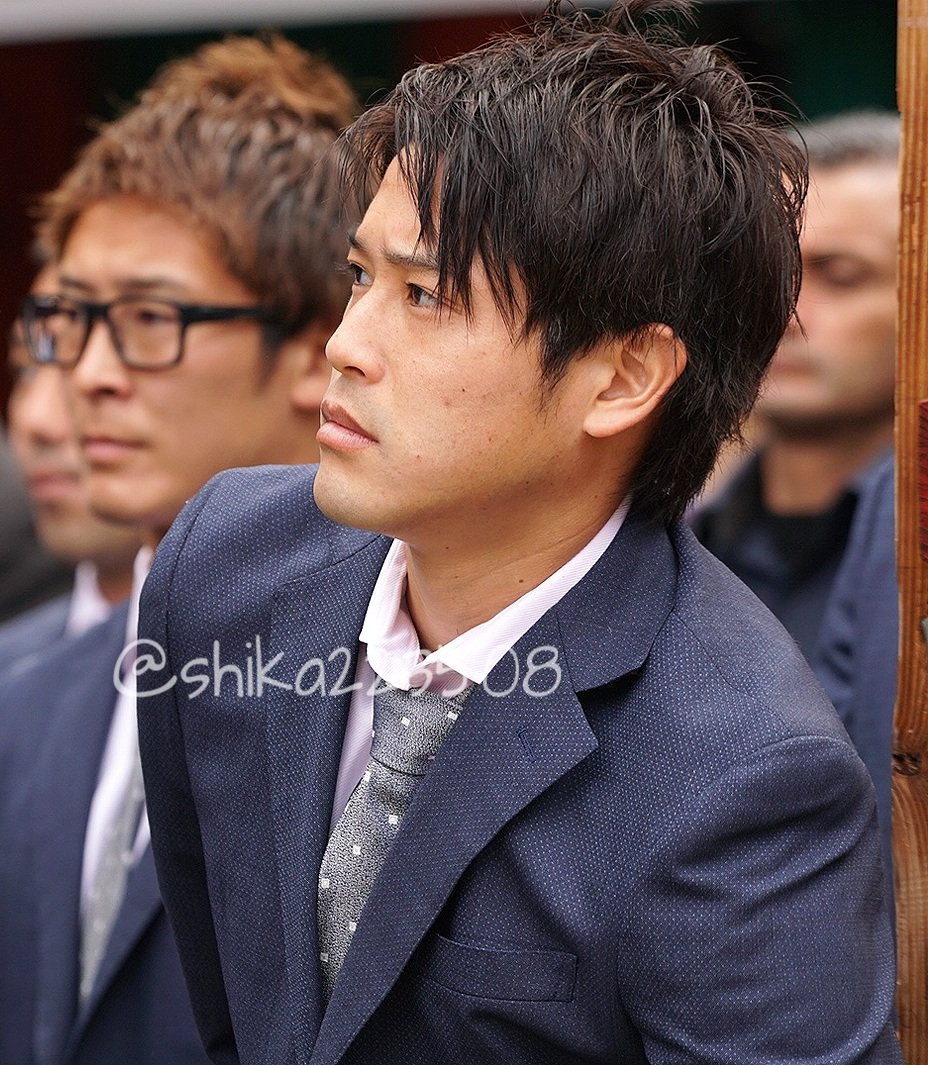 Newyorker ニューヨーカー 内田篤人選手 のスーツ姿 内田篤人 鹿島アントラーズ Antlers Twitter