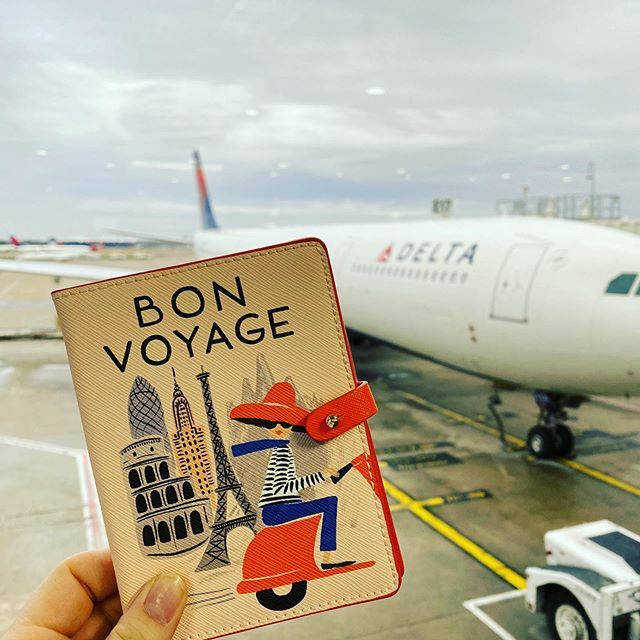 brittanyluiz's tweet photo. Passport ready to go! So excited to head to Germany for Creativeworld! Anyone have any recommendations for things to do or see in Frankfurt? #creativeworld #travel #delta https://t.co/fKOlfMoZxF https://t.co/1Ah47PmfMF