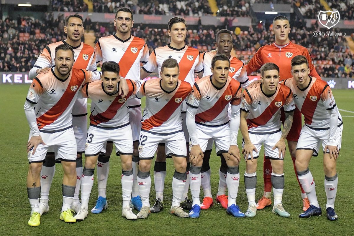 RayoVallecano's tweet photo. ⚡️Tanda de Penaltis 
Lanza @catena_94: ⚽️Gooooooooolllll!!!!!!! (4-2) Estamos en octavooooooosss de #CopaDelRey!!!! https://t.co/pTwzufLy1M