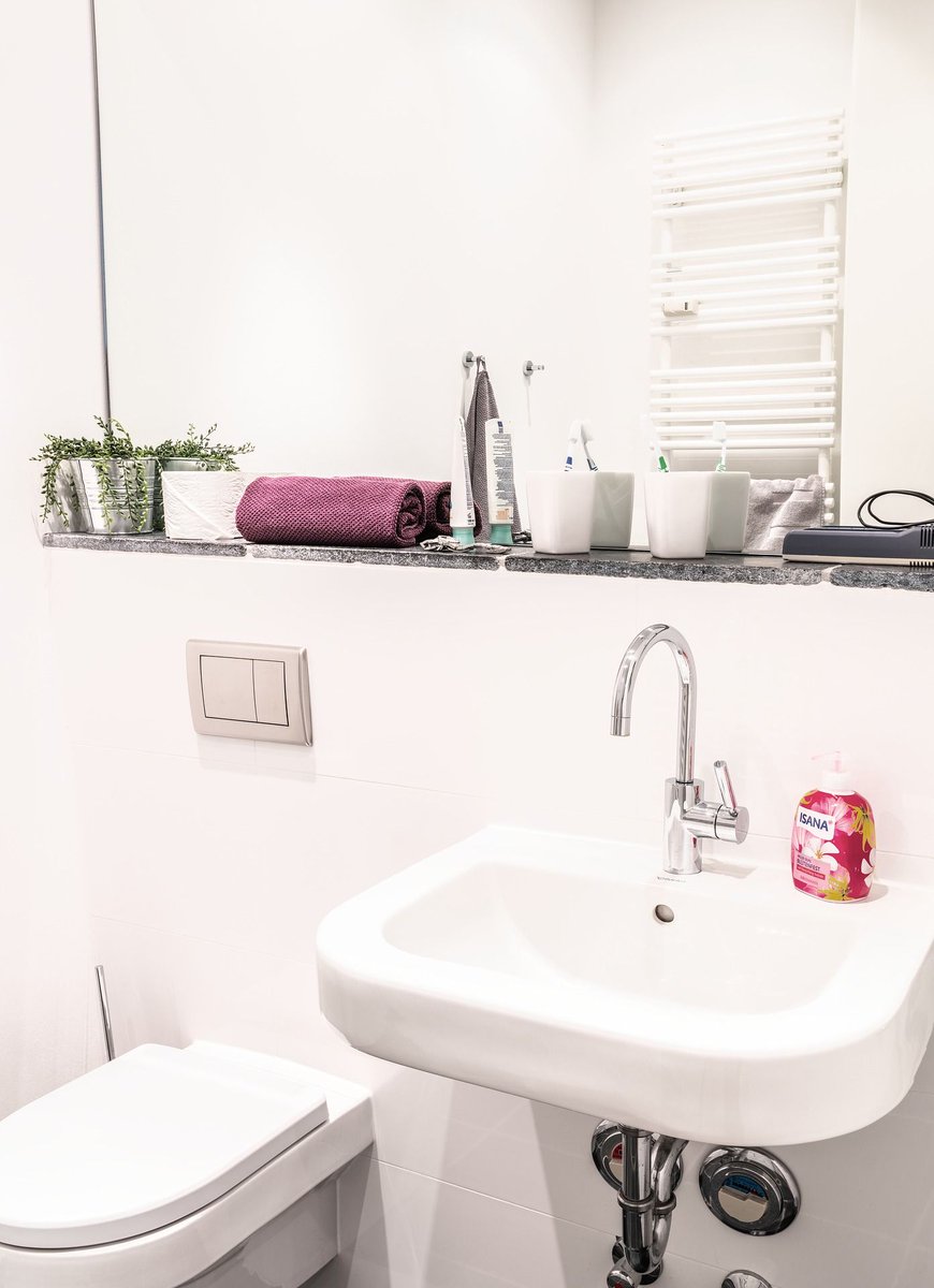 GuardSplash's tweet photo. I would never put the lights on in this bathroom when i stand up for a pee at night😁
.
.
.
.
#poop #toilet #poopsplash #splashguard #toiletsplash #poseidonskiss #toiletsplashback #splashback #health #disease #toiletselfie #toiletpaper #protect #protection #clean #goodshit https://t.co/Vnh7h5mGUQ