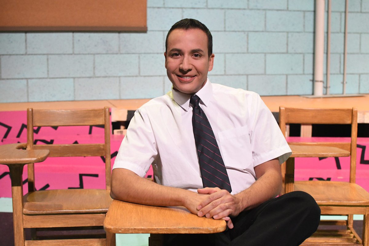 chrystal235's tweet photo. @HowieDs_World @howied This is my most Favorite photo of @howied. He look so good right here i want to be his teacher 😉😍😘 #BACKINTHEDAYHOWIED #BNTD https://t.co/Kn9V0Ow220