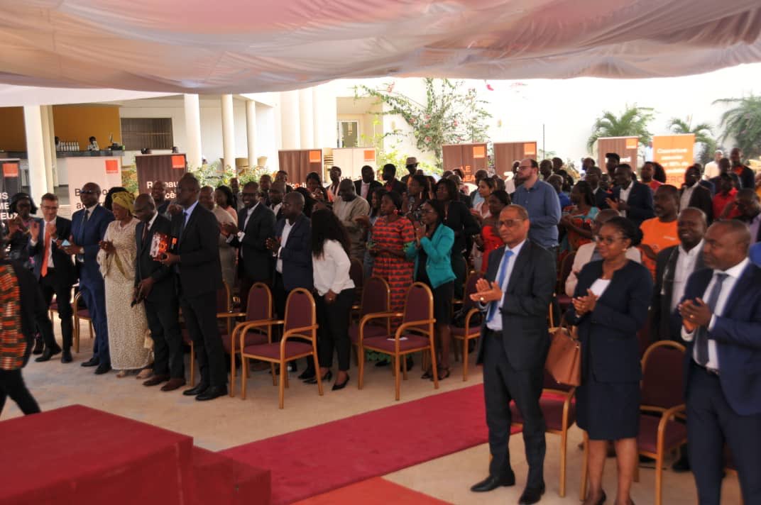 seydi_sarr's tweet photo. Merci au Conseil d’Administration, au Personnel, aux partenaires pour cette belle cérémonie de passation de service. 
Tous mobilisés autour de Brutus pour porter encore plus haut @Orange_Bissau. https://t.co/ibiEUUAkDE