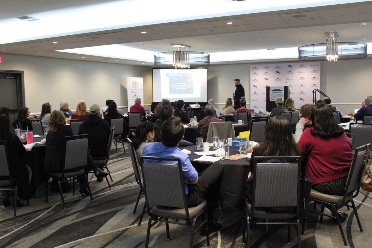 ArcadiaChamber's tweet photo. Guests learned plenty at yesterday's Learning Lab, hearing from speakers on how to use social media to your business' advantage. Thank you to our presenters from @KWSMTeam , @FoothillCU , @TCdentalcare , & SocialNetworx ππΌ
#aclearninglab #arcadiachamber #alwayslearning #arcadia https://t.co/Lozl4hrVjC