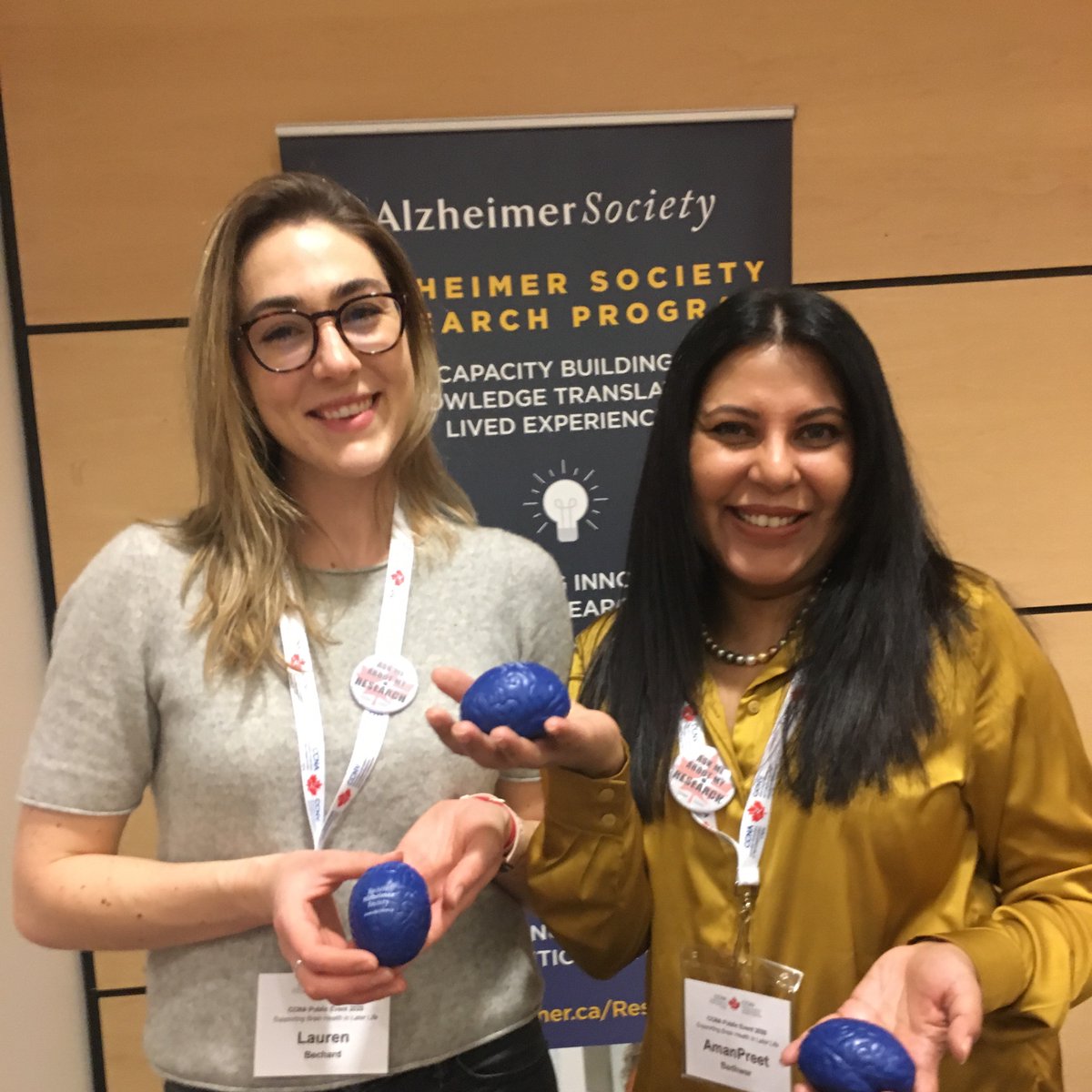 ASRP Doctoral and
Postdoctoral recipients Lauren and greet attendees at the Brain Health public at the ASC booth. <a href="/AlzCanada/">Alzheimer Society of Canada</a>