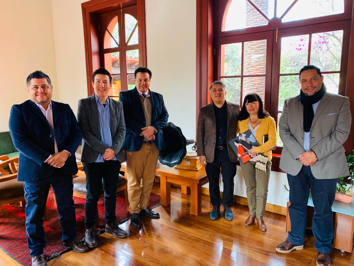 cultura_mx's tweet photo. #Entérate 🔈

@Fonoteca Nacional y Universidad Autónoma de Chihuahua (@UACHMx) firman convenio de colaboración

Con este acuerdo, la cadena de radiodifusión Radio Universidad Chihuahua (@RU_UACH) se suma al Sistema Nacional de Fonotecas.

Detalles 👉🏽 https://t.co/sZsxcVOJeZ https://t.co/K46ASbHQyD