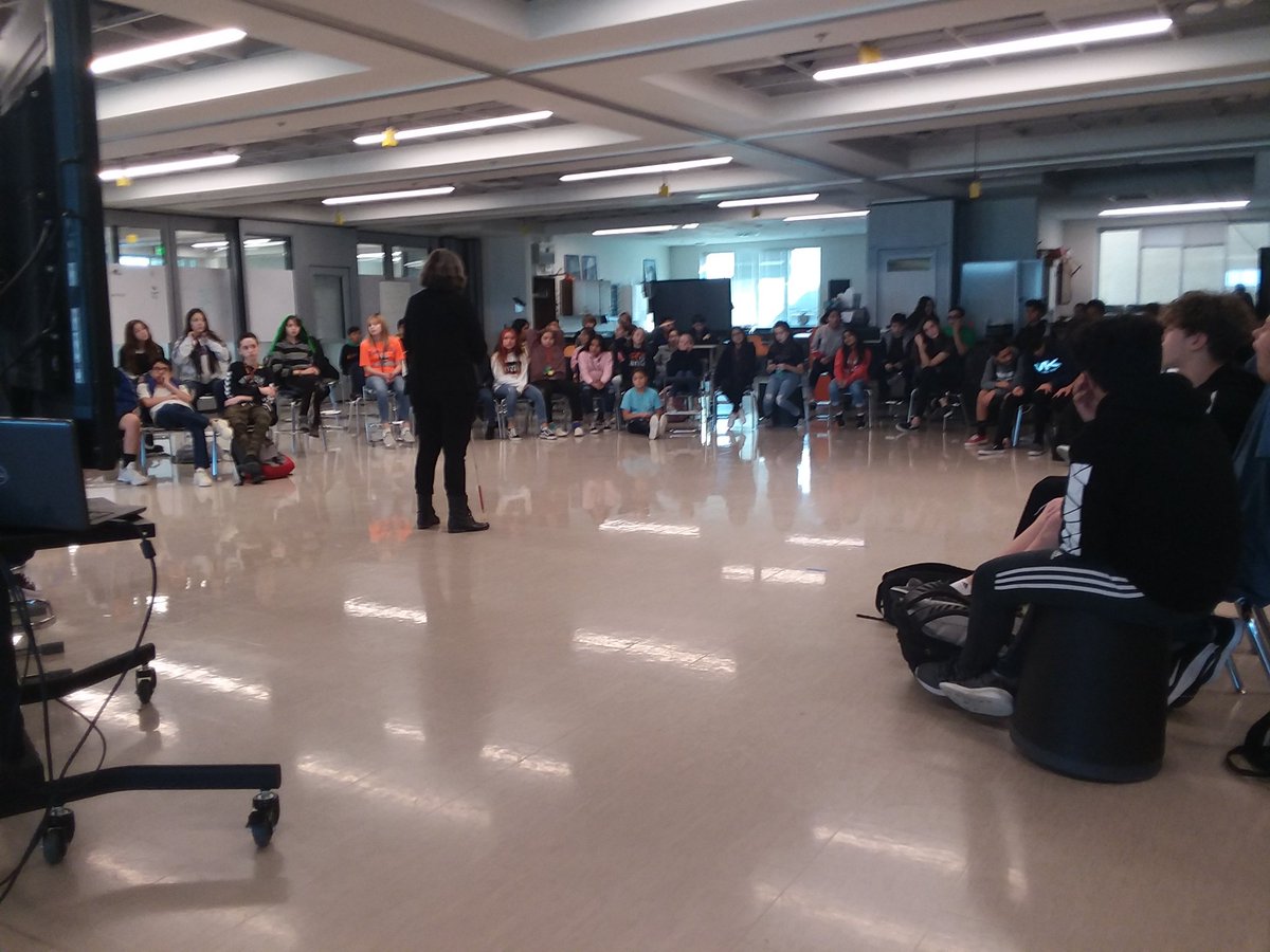 houstonteach6's tweet photo. Day 3 of KINDness Week. Kathi and Eva from the Texas School for the Blind and Visually Impaired presented to the science classes today. One girl with VI had the chance to speak personally with them. She asked great questions #WMSKINDnessWeek #everybodysincluded @WagnerMS_GISD https://t.co/6rtaAY3o9P