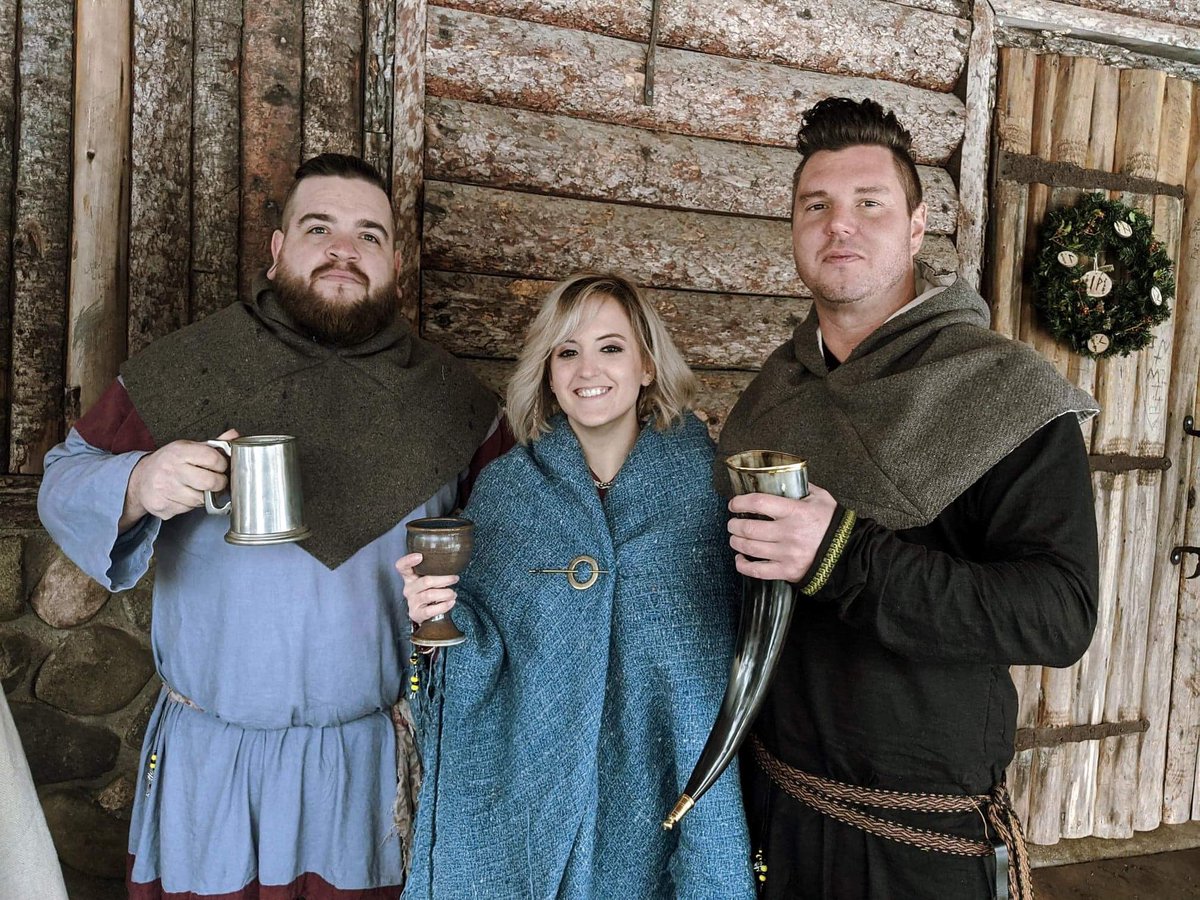 VonKaiserMusic's tweet photo. This Throwback Thursday, weโre throwing it WAYYY back to medieval times! Thanks to @quasirealities and Sarah Elderkin for inviting us to your revel!
#vonkaiser #vonkaiserband #vonkaisermusic #bandbondingtime #justbandthings #whenfansbecomefriends https://t.co/t3VnojxbiW