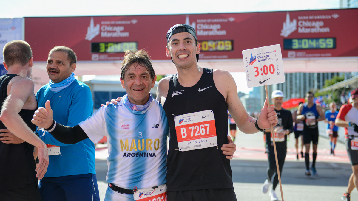 ChiMarathon's tweet photo. For #ThankfulThursday we're recognizing our Nike Pace Team. On race day, 100 runners dedicate their day to helping others reach their time goals. Did you run with a pacer in 2019? https://t.co/Wd1sBgAoOl