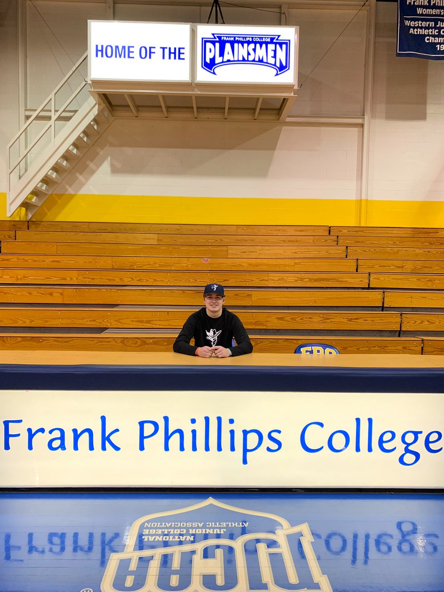 Tyler_jarrett01's tweet photo. Blessed to say I will be continuing my academic and baseball career at Frank Phillips College. Thank you god. Thank you to all my coaches and friends that helped me make it here. Thank you to all of my family for supporting me and making the person I am today. #AGTG https://t.co/Z9uGnCPmES