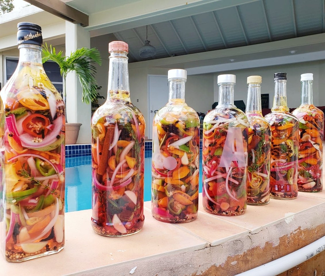 chantelfh's tweet photo. Hey hot mommas. 🔥 💚 💛🌶 ❤️ 🇻🇮 #ThePickledPeppa #reuse #pepperbottles #usvi #flava https://t.co/1XgyhuwouE