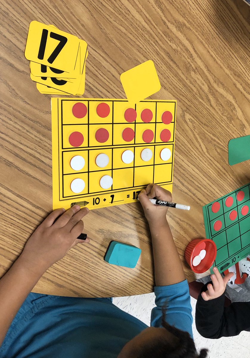 Peters_Kinders's tweet photo. we can compose teen numbers! #10frames #base10blocks #drawings #equations 🤓🧮♥️ @SweetAppleES @laurabutler618 https://t.co/poteSdCN3M