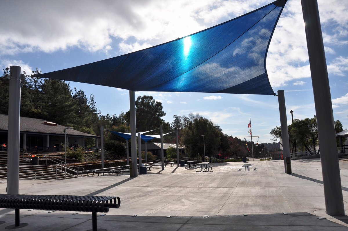 MADIGroupInc's tweet photo. This 2020 school semester has begun and the students at Aptos High School are enjoying their newly renovated quad on campus. Brand new shade structures, benches, and a stage area fitted with outlets makes for the perfect central meeting area.

#MADIgroup #PVUSD #aptoshighschool https://t.co/uKRx18tfyU