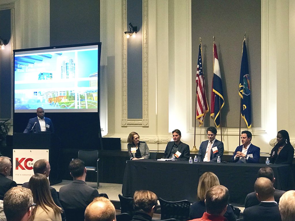ULIKansasCity's tweet photo. Emerging #Trends in #RealEstate panel featuring Anita Kramer @UrbanLandInst; Andrew Ganahl, Linden Street Partners; Leon McBroom @JLLDenver Markets; Ian Ross, Somera Road; Jolene Saul, Brinshore Development.
Special thanks to moderator Michael Collins @JEDunn
#ULIKC @kcchamber https://t.co/5FhezN1q4j