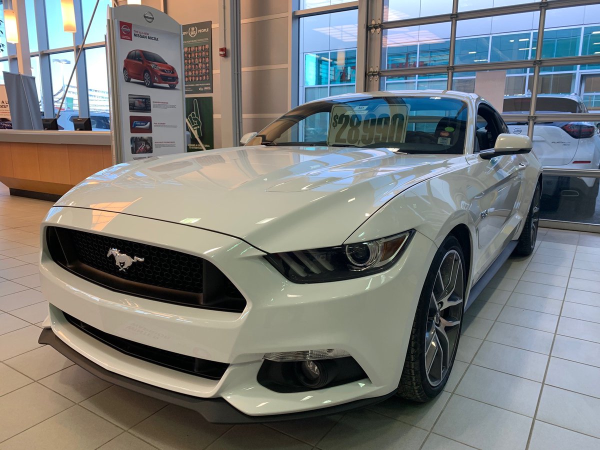 NissanDartmouth's tweet photo. Check out this AMAZING one-owner trade-in. 2015 Mustang GT 5.0L with only 43,000 kms. Fully Green-Light Certified.
It's SO NICE we had to put it in the showroom.
Come in to 60 Baker Dr, Dartmouth to check it out in person.
#oregans #nissandartmouth #greenlightcertified #mustangGT https://t.co/2gx5qppx8F