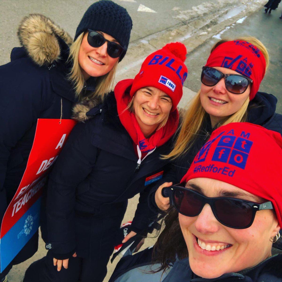 Amanda Lambert tweet media