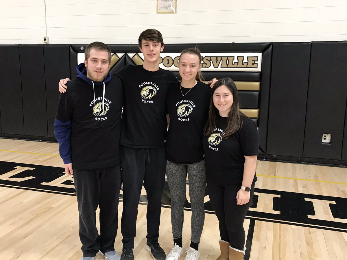 PHSFalcons18's tweet image. Celebrating our Bocce Seniors today and getting a win🖤💛 Thank you for helping us bring bocce to PHS!! #WeRAISE #Poolesville #falconsflyhigh @MrCarothersPHS @PHSathletics