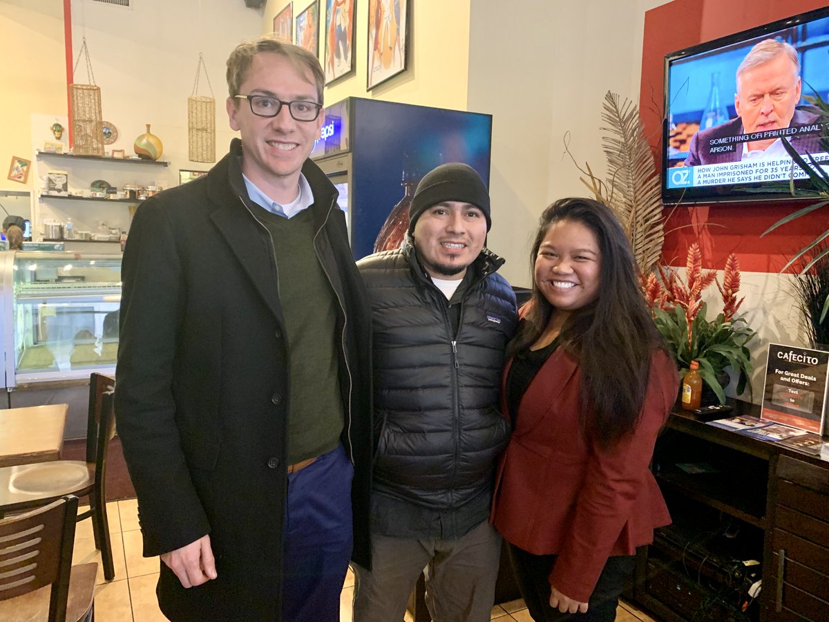 NIJC's tweet photo. Congrats to Joaquin, who was granted protection in the US under the convention against torture w/ pro bono attorneys from @Schiff_Hardin, Jasmine &amp; Daniel! Joaquin fled El Salvador after a gang murdered his partner's daughter&amp; threatened to kill him, &amp; police couldn't protect him https://t.co/85nnczO9er