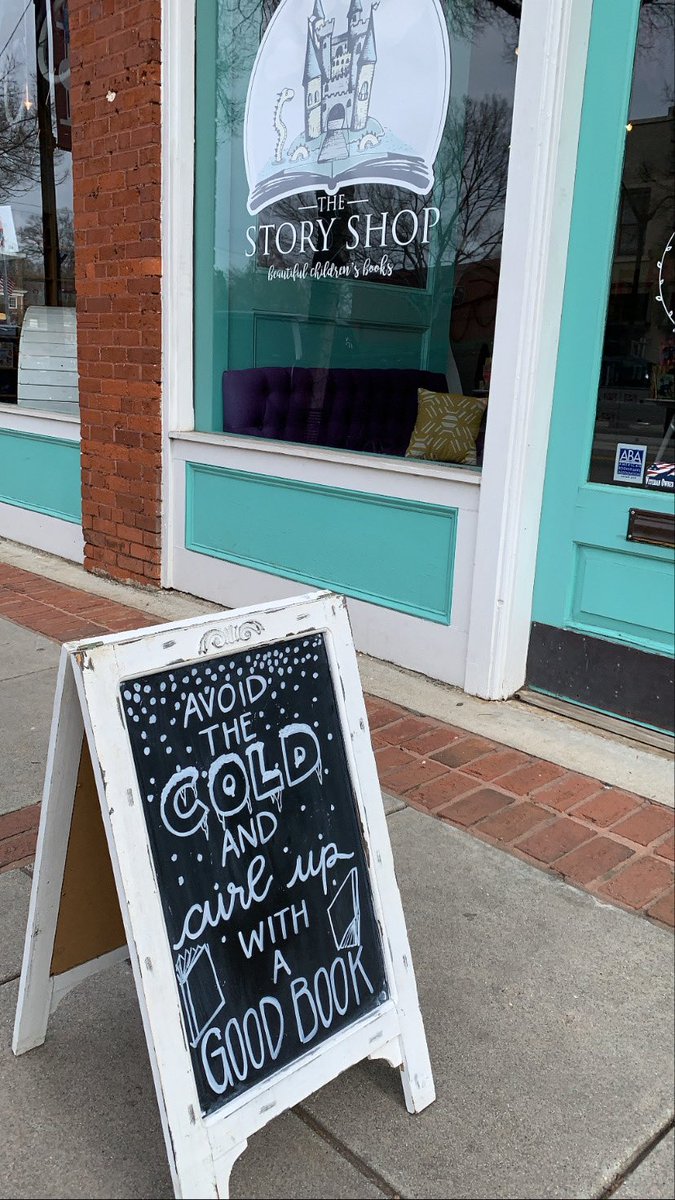 More chilly weather means more book time and we’re not mad about it. ☕️ 📚 🧦🛋 #cozywinterreading