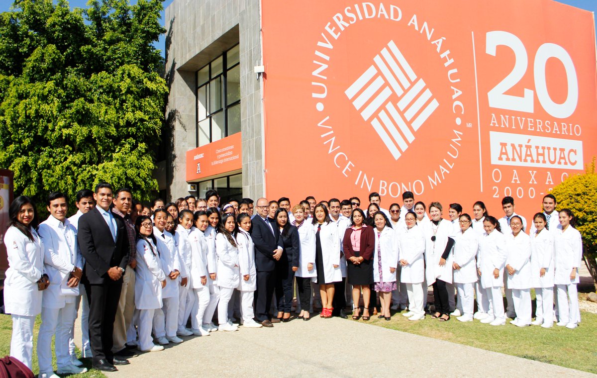 AnahuacOaxaca's tweet photo. Estudiantes del cuarto semestre de #medicina están listos para realizar actividades de prevención, educación, protección y detección temprana de enfermedades en habitantes de los #VallesCentrales.
#Practicum1 #ResponsabilidadSocial #SomosAnáhuac @SSO_GobOax @Juris01_VC https://t.co/X0ur0V6kMi