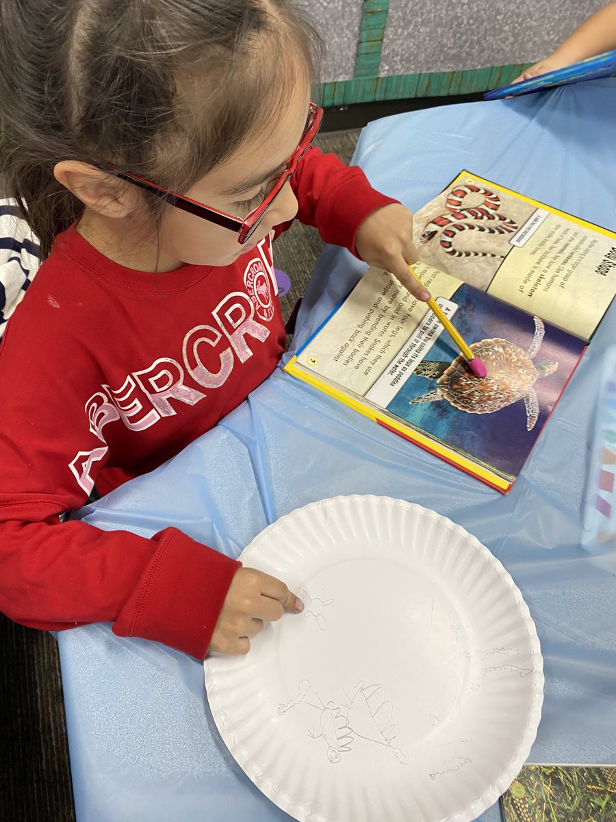 We started our new nonfiction unit by doing a book tasting. Love seeing them so engaged in their books. 📚 <a href="/CFISDHolmsley/">Holmsley Elementary</a>