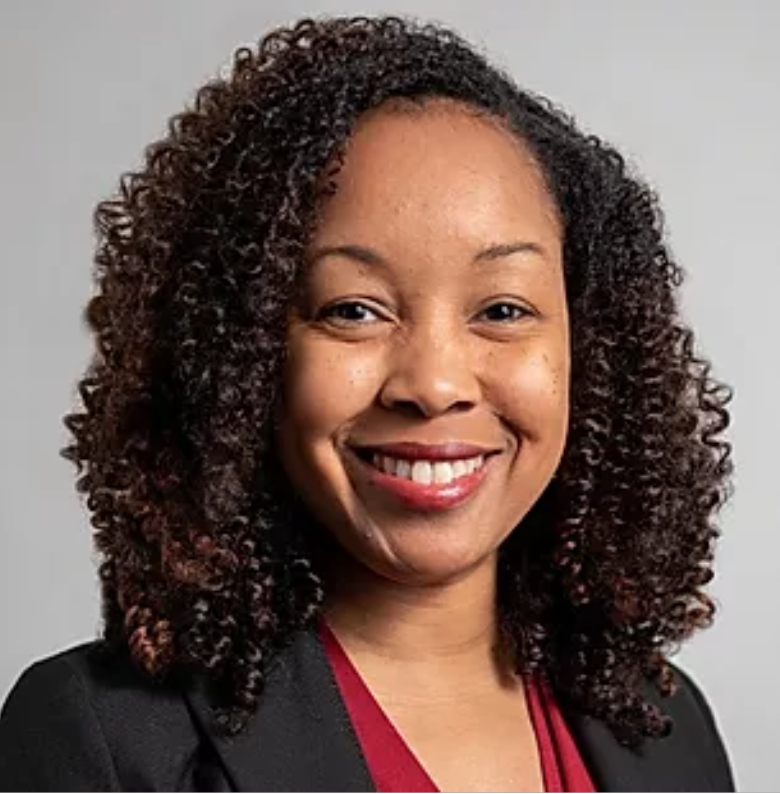 UPPSA_UIS's tweet photo. #UIS2020 is TOMORROW y'all! Our final twitter plug is a panel on the tensions between public &amp; private approaches to housing, featuring:

Janet Smith (@UICCUPPA)
Jewell Walton (@theCHAtweets)
Sharon Payne (@ObamaCBA)
Frank Avellone (@LCBetterHousing)

Register at link in bio! https://t.co/lvnHDg7K02