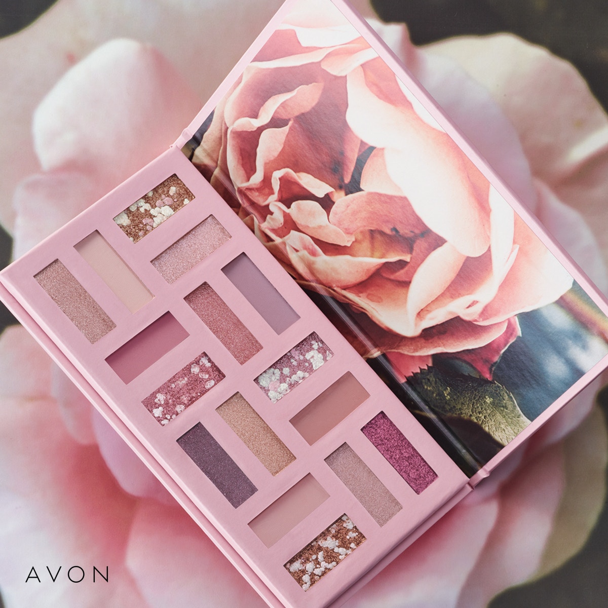 Kdberglund's tweet photo. Enter a garden of delights and find something you’ll love. Send Roses Eye Palette. Our 16 gorgeous shadows in soft matte, shimmer and glitter finishes add beautiful dimension to any eye look.

https://t.co/nMp8H6w3nP
#avon #roses #palette #matte #shimmer #glitter https://t.co/4gACVUOu5c