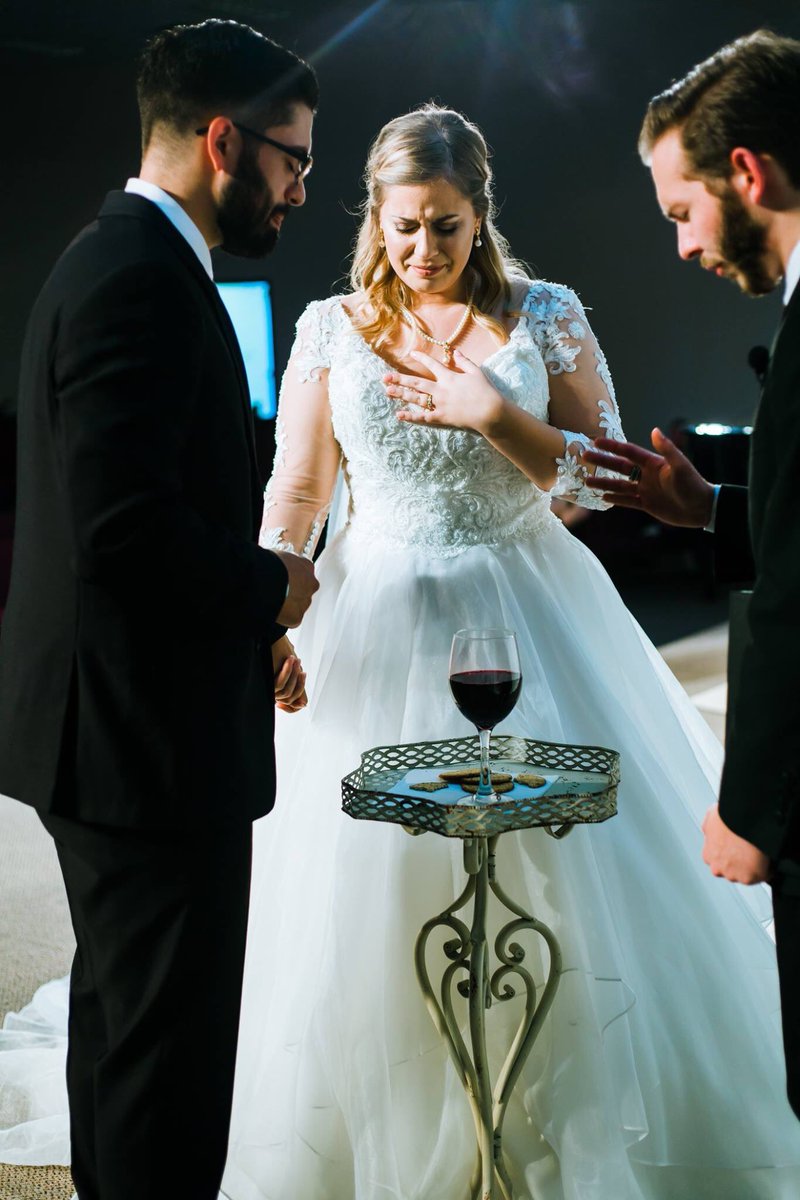 NatalieG_Castro's tweet photo. @MrsSBehlke @justemilyokok Had that song in my wedding while we took communion and it was the most precious moment of my life. Will always love that song! https://t.co/LUx9ARpsU0