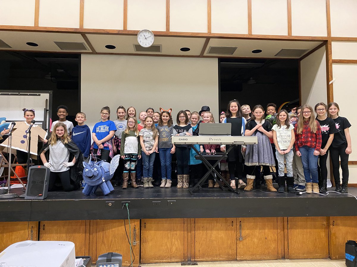 J_Zupanovich's tweet photo. Perry students are so talented! Loved watching our kids share their talents in front of the whole school! Great job everyone! ๐๐ค #EC_Proud #EC_Perry https://t.co/p44znqK79x