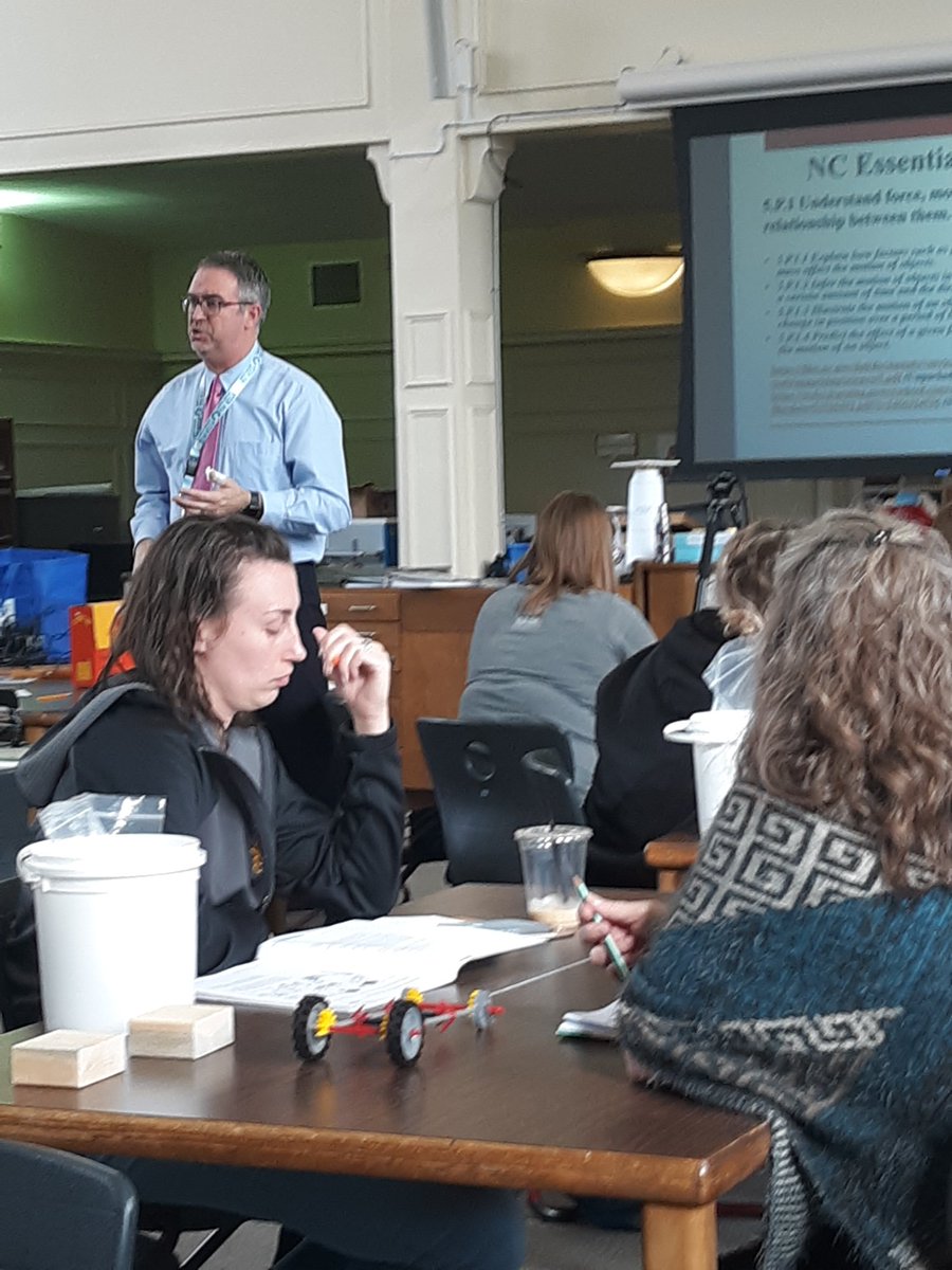 WSFCS_Science's tweet photo. Thx @cdshafer15 for training our 5th grade Ts on #STCMotionDesign. @CarolinaBio @SmithsonianScie #WeDoScienceWell https://t.co/thsRnQm1C5