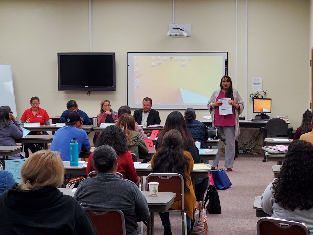 ouhsd_SP's tweet photo. 1st DELAC mtg of the year 1/22/20. Agenda topics: District's Career Ed. programs, CENSUS 2020 and important upcoming parent events./Nuestra primera junta de DELAC del año 1/22/20. La agenda: Caminos y Academias, información del CENSO 2020 y futuro eventos importantes para padres. https://t.co/vNuZQtPN5R