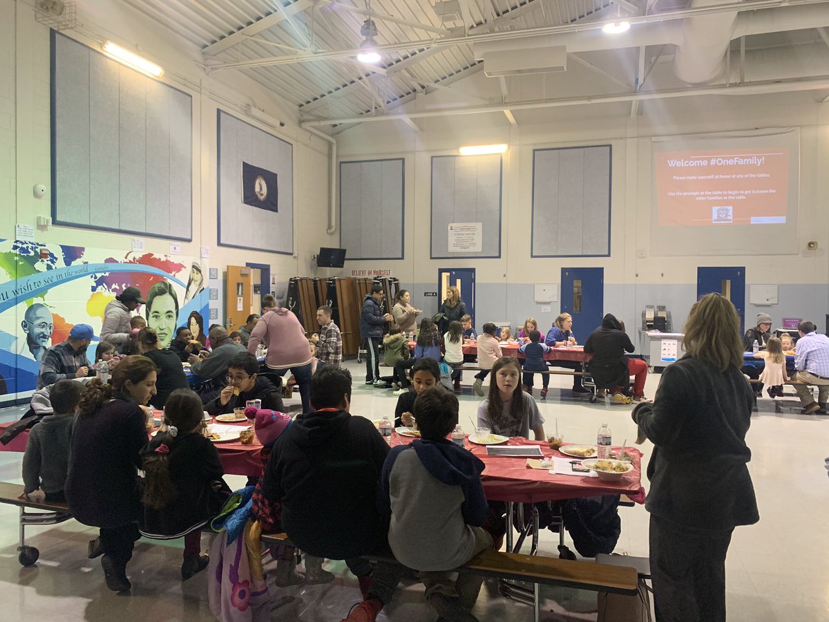 JessieTipling's tweet image. Outstanding example of culturally responsive community building! We loved getting to know our Conway family. Great food and conversation. Thank you for the opportunity #OneFamily #conwayleaders @conwayelemsch