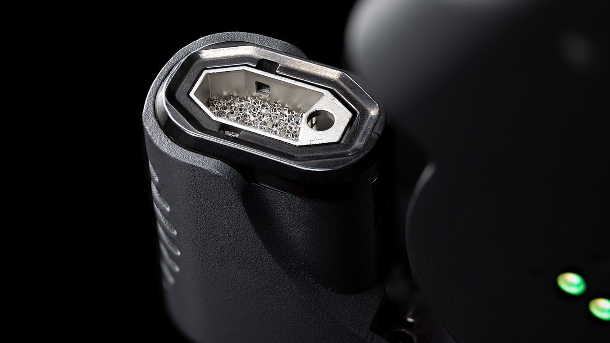 Gofire SmartCartridges deposit a fresh extrusion of plant medicine into the convection oven with each dose, helping you control and fine-tune the outcome by knowing exactly how and when your medicine will affect you.