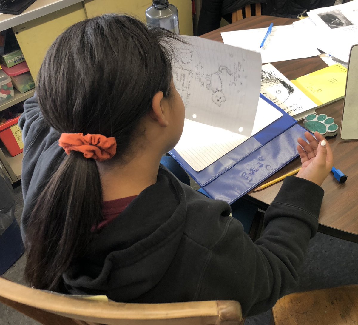 msmancuso5's tweet photo. We are practicing using similes, metaphors, hyperbole, and other forms of figurative language in our poetry! We look forward to publishing our fantastic poems. #msmancuso @NHPRoadSchool  @NHPGCP https://t.co/kW8Lm95DlH