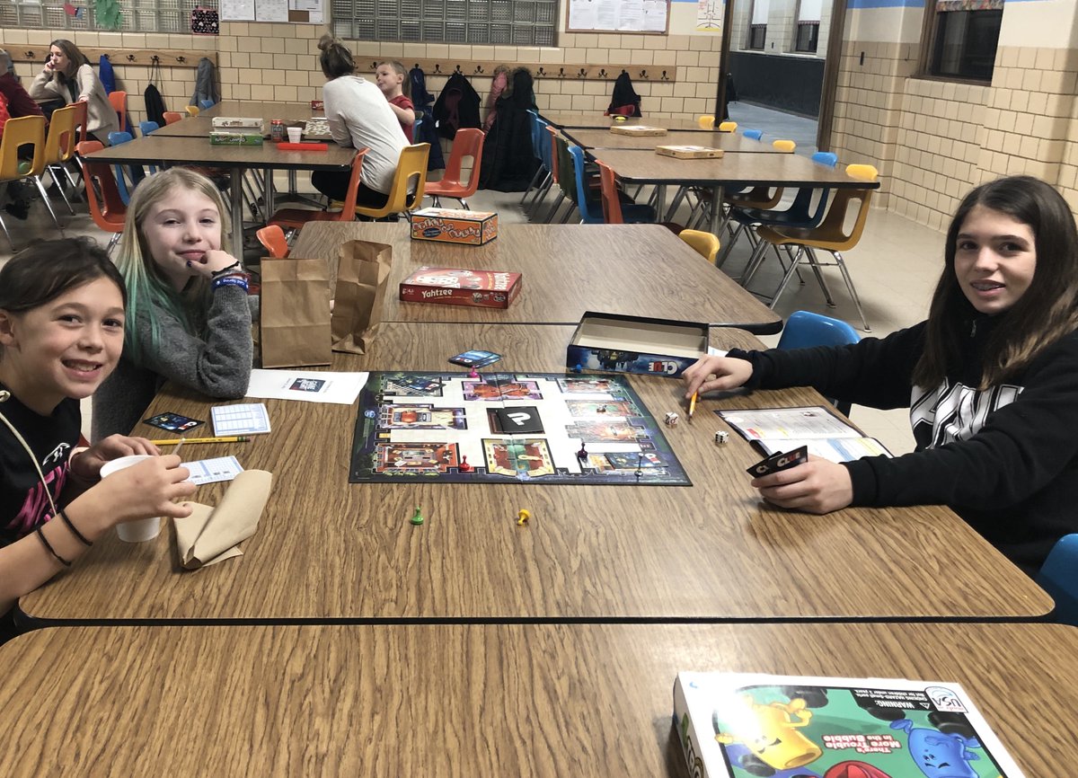 Cold_SpringElem's tweet image. Family Game night at Cold Spring was a big hit! Everyone enjoyed their favorite board game, hot chocolate and popcorn!