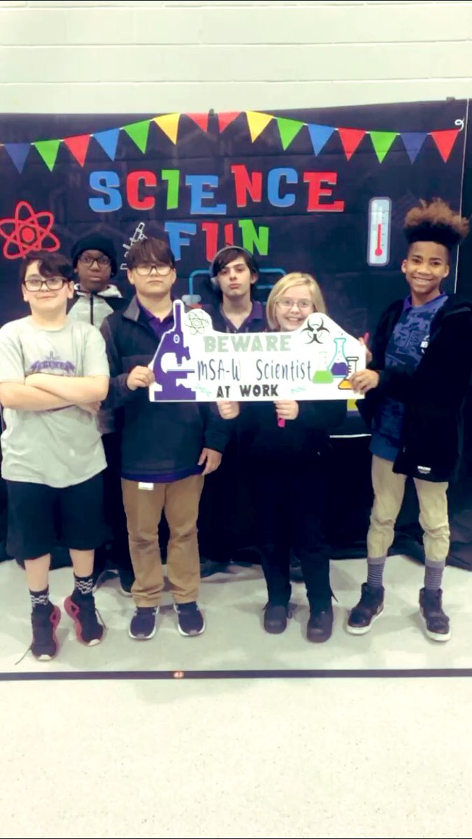DRWilliamsEDU's tweet photo. Excited for the Robotics Team to attend the Stem Night!! #ActForImpact https://t.co/p5jubXFnQb