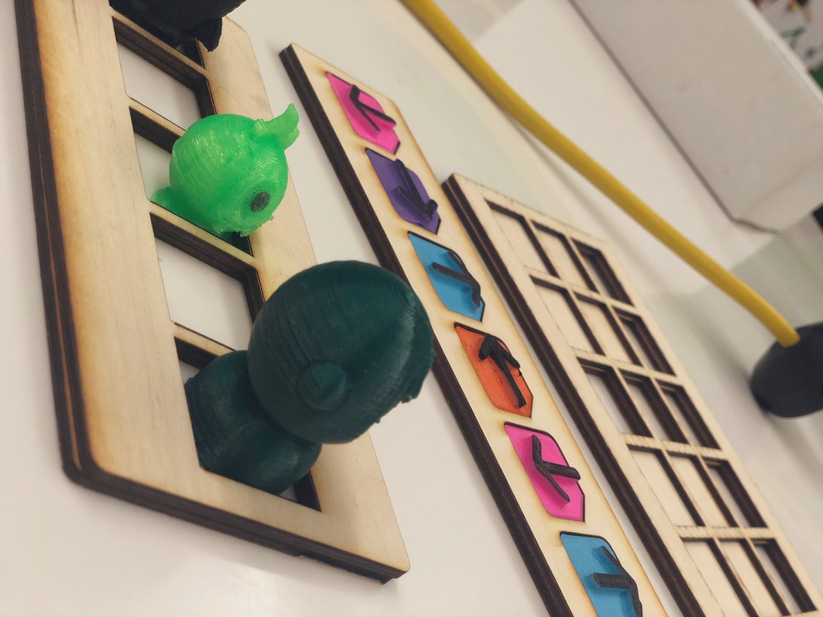 Stopped by <a href="/SCOESonoma/">SCOE Sonoma</a> #MakerLab got an intro from <a href="/21cMatt/">Matt O'Donnell</a> on #LaserCutting using a <a href="/glowforge/">Glowforge</a>. Made some #Tactile grids for an accessible coding activity 4 younger #Blind &amp; #visuallyimpaired Ss. #Collaberation #A11Y #Sped <a href="/SteamChampions/">STEAM Champions</a> <a href="/APHfortheBlind/">American Printing House (APH)</a>