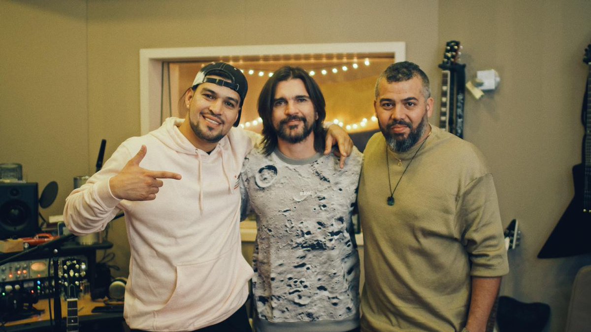 Atentos este 31 de Enero #OneEarth artistas unidos en el álbum #DerechosdelaNaturaleza del @colectivoleydeorigen  @juanes <a href="/aliakamind/">Ali</a> @Davidrkrapula @colectivoleydeorigen