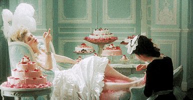 Happy #NationalPieDay from O Pie, anyone feeling like Marie Antoinette in this pic today?